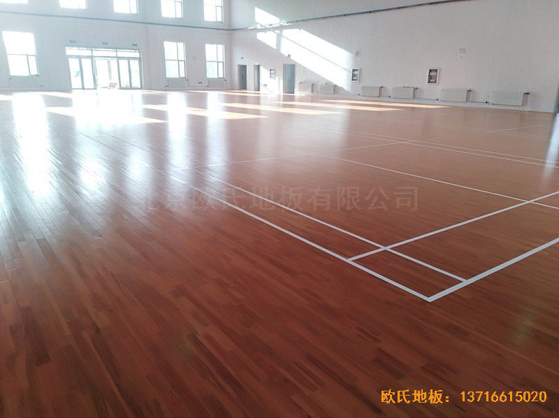 內(nèi)蒙左旗吉蘭泰鎮(zhèn)五中運動館運動地板鋪設案例1