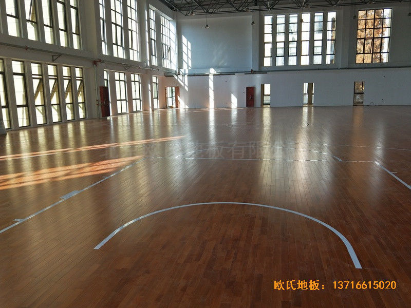 安徽上派學(xué)區(qū)中心學(xué)?；@球館運動木地板施工案例5
